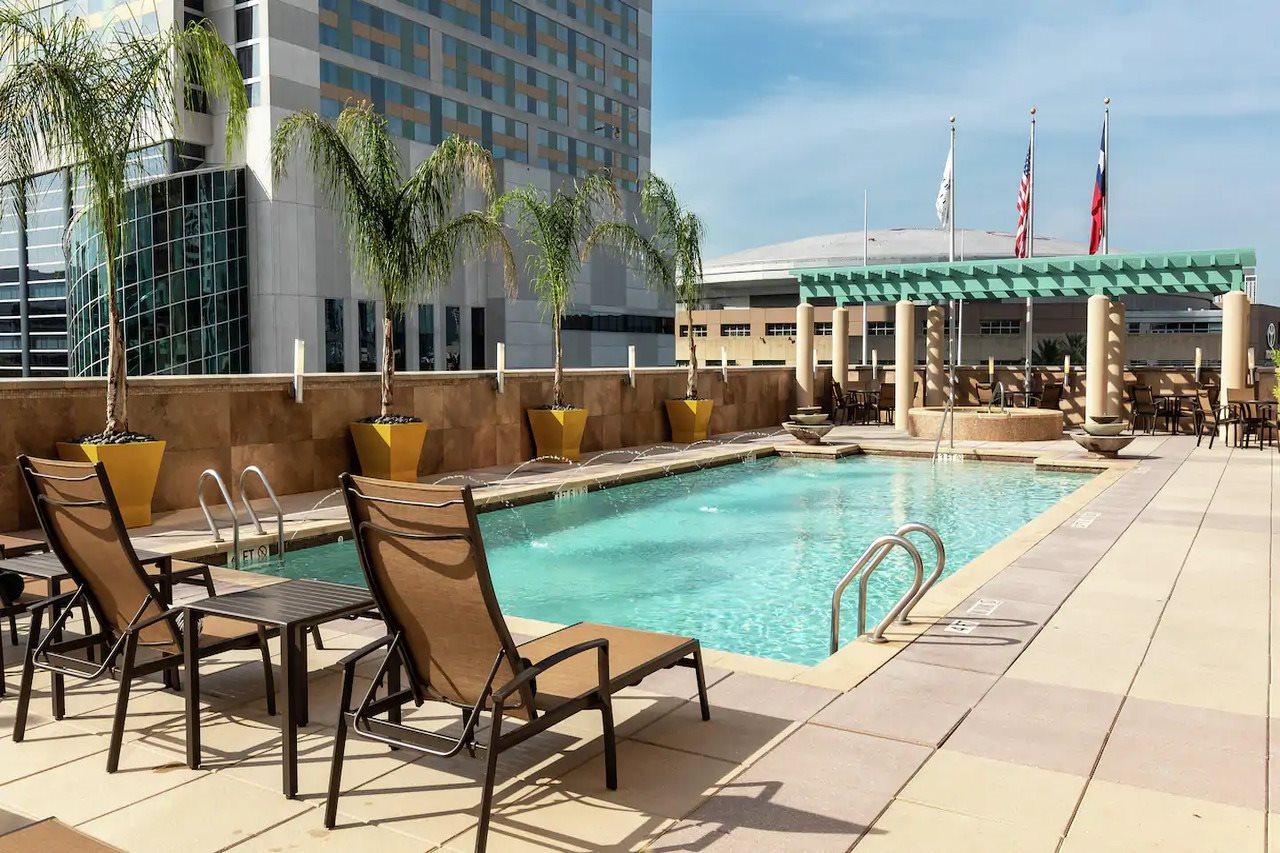Embassy Suites Houston - Downtown Extérieur photo