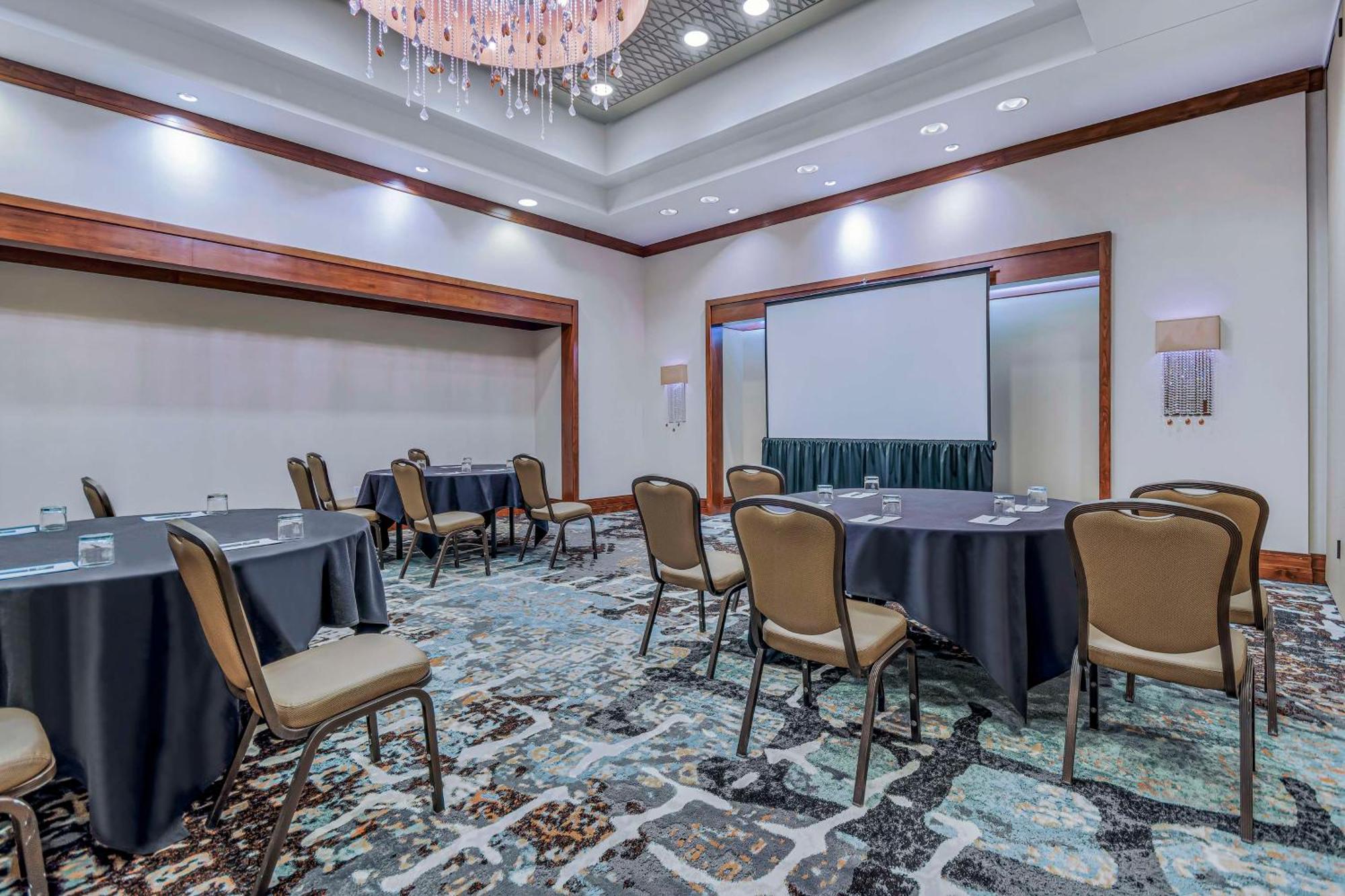 Embassy Suites Houston - Downtown Extérieur photo