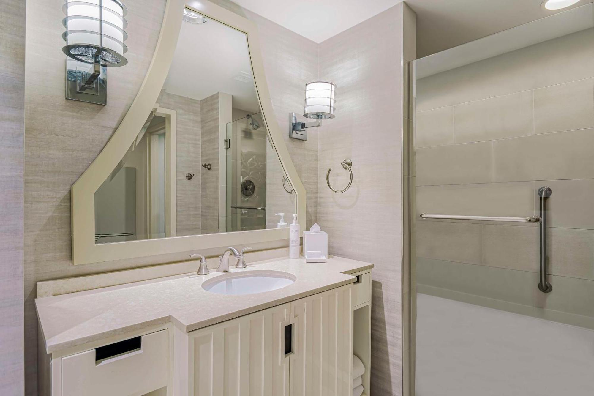 Embassy Suites Houston - Downtown Extérieur photo