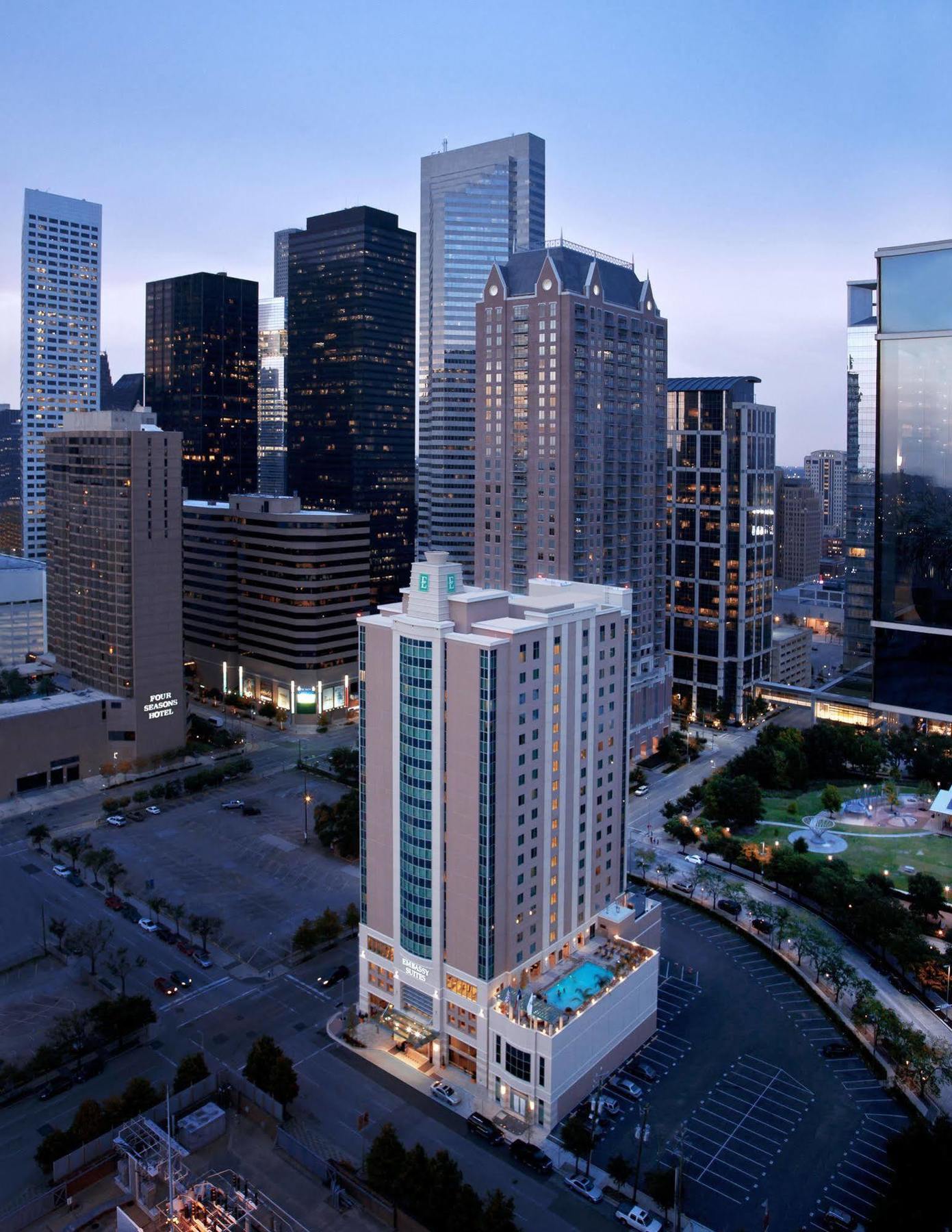Embassy Suites Houston - Downtown Extérieur photo
